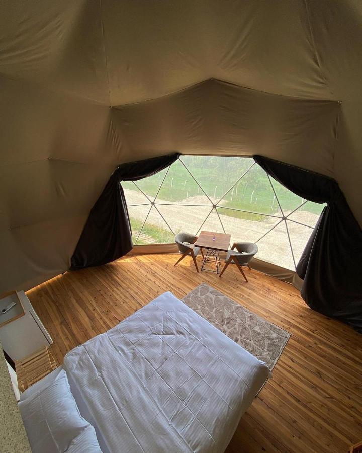 Отель Dengekoru Wildlife & Glamping Мудурну Экстерьер фото