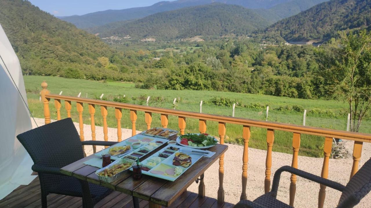 Отель Dengekoru Wildlife & Glamping Мудурну Экстерьер фото